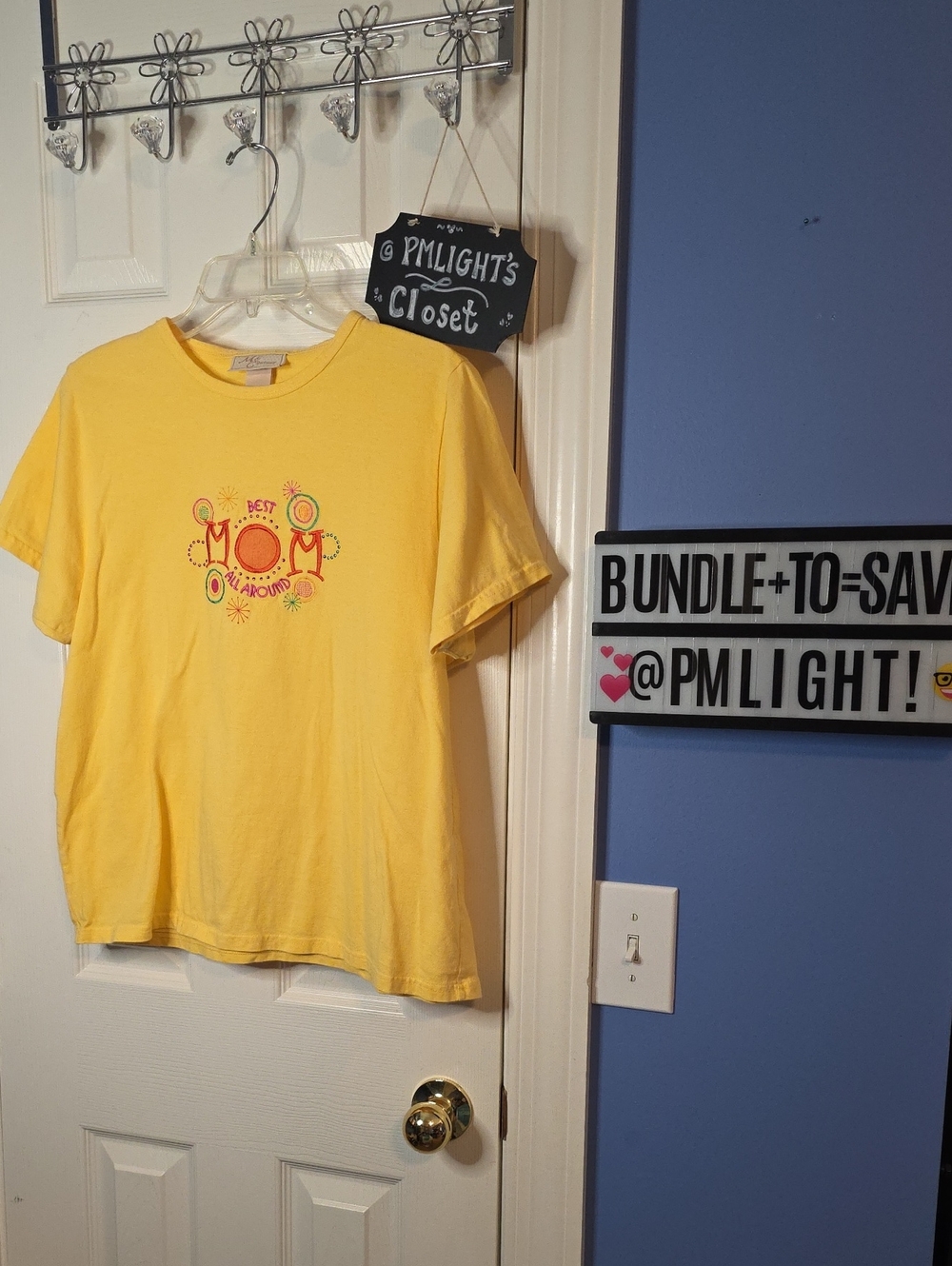 M&C Sportswear Yellow "Best Mom Around" Graphic Tee Medium Short Sleeve